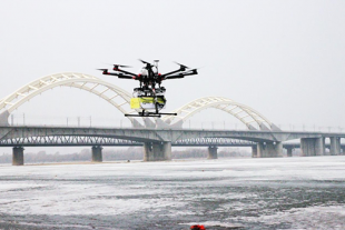 大連中睿無人機飛航測冰雷達研制成功 大連中睿無人機飛航測冰雷達研制成功